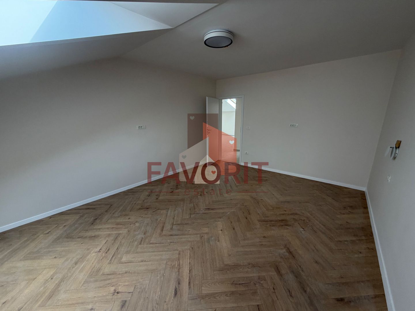 NOU. Disponibil imediat. Decomandat. Zona Soarelui - Poză 16