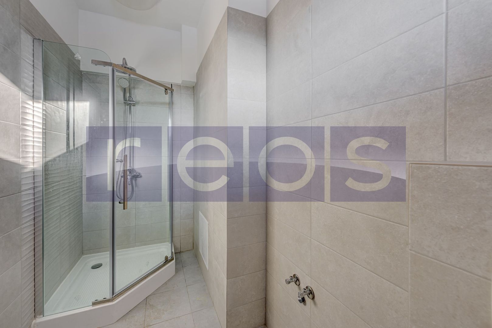 VANZARE VILA 7 CAMERE + GARAJ | 217 MP | TERASA 65 MP | ZONA BANEASA - HERASTRAU - Poză 9