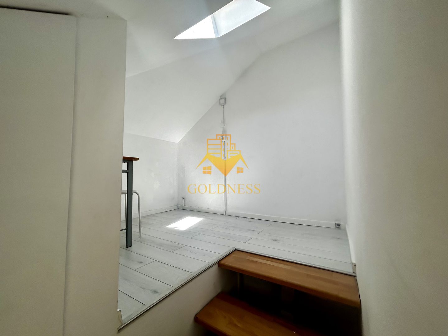 3 camere, modern, curte 105 mp, Parcul Central, Polivalenta, central - Poză 6
