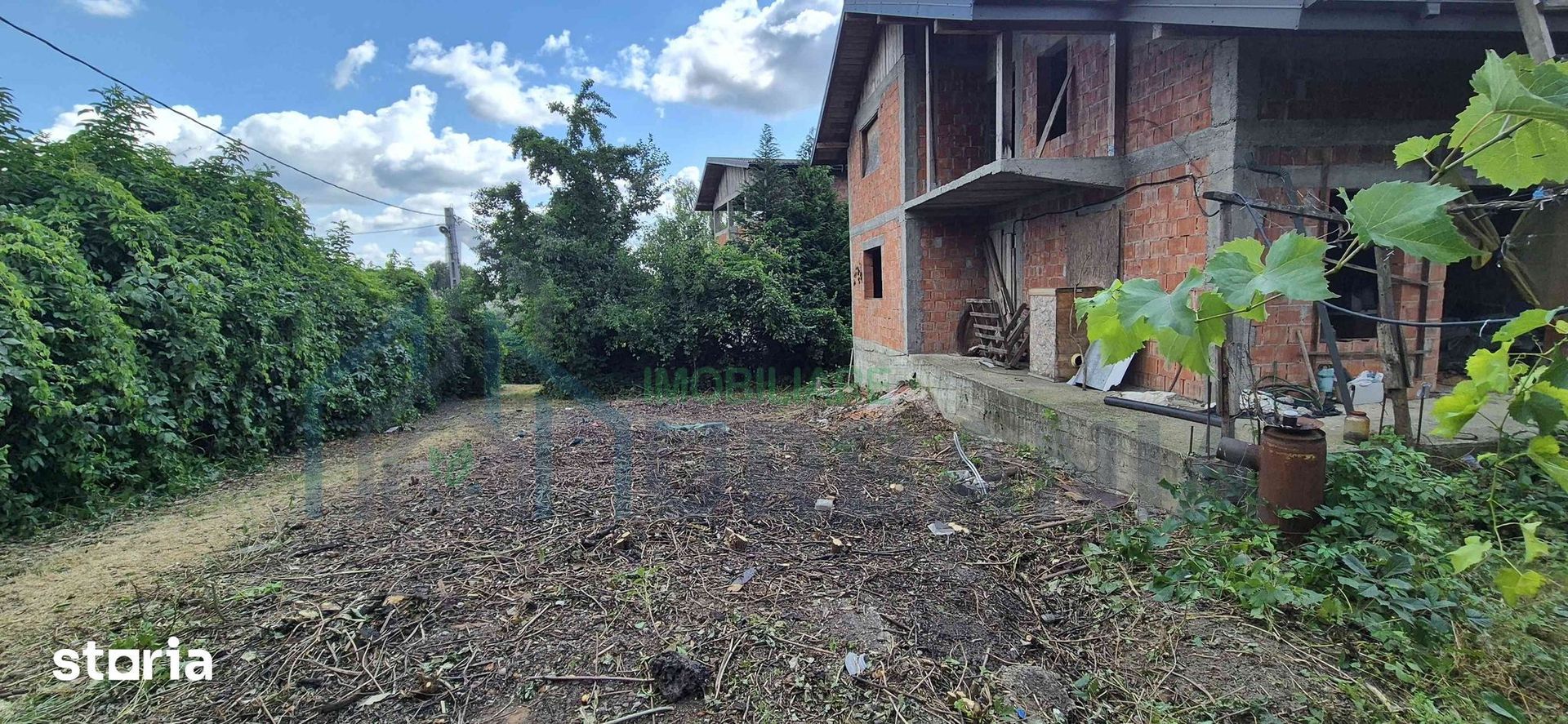 Casă la roșu cu teren 450 mp – Strada Strugurilor, Iași - Poză 2