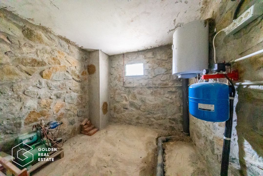 Casa D+P+E, teren 2200 mp, sat. Minis - Poză 29