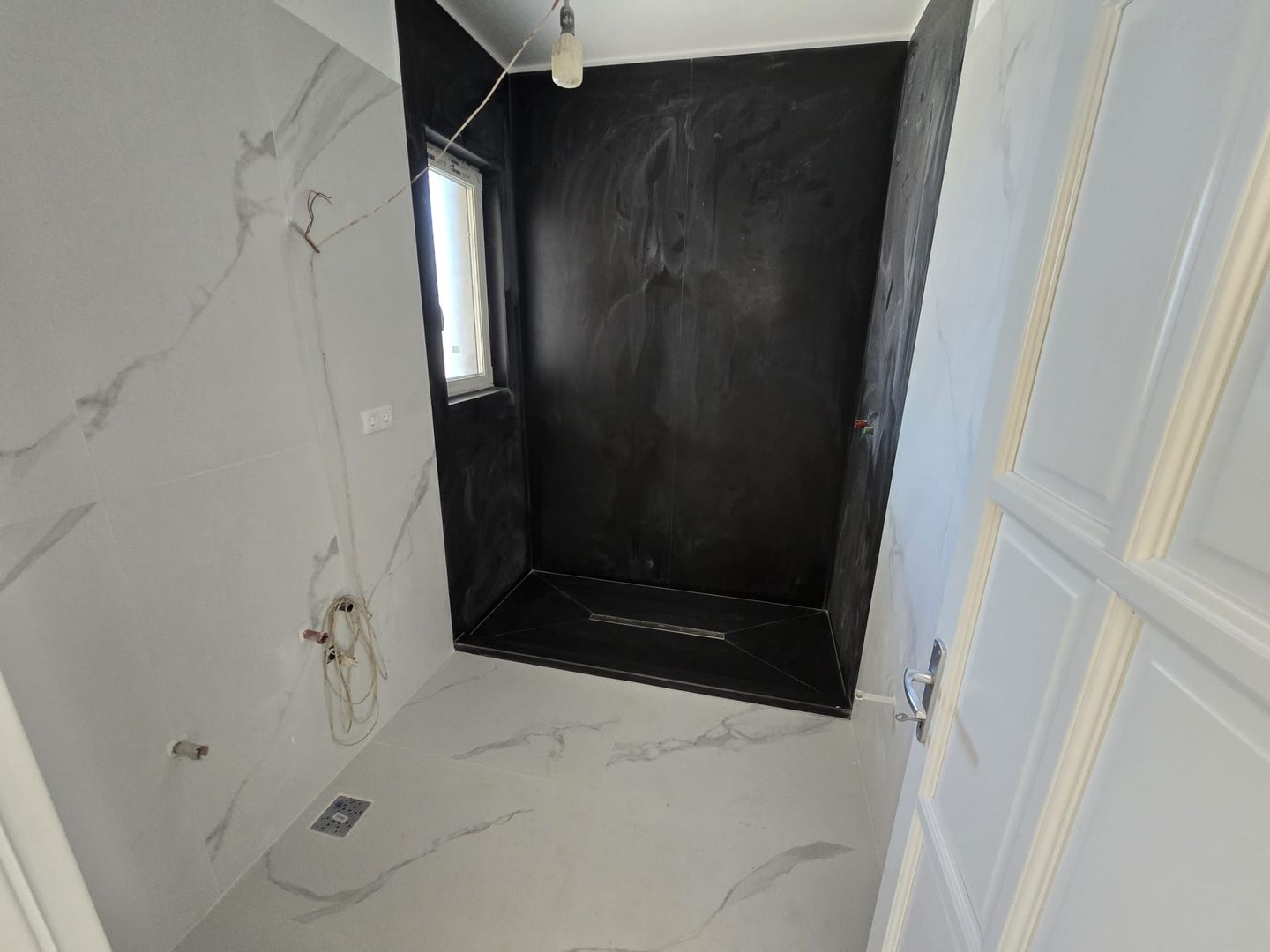 Casa la cheie 4 camere,garaj 60mp.,500mp teren,0%comision - Poză 8