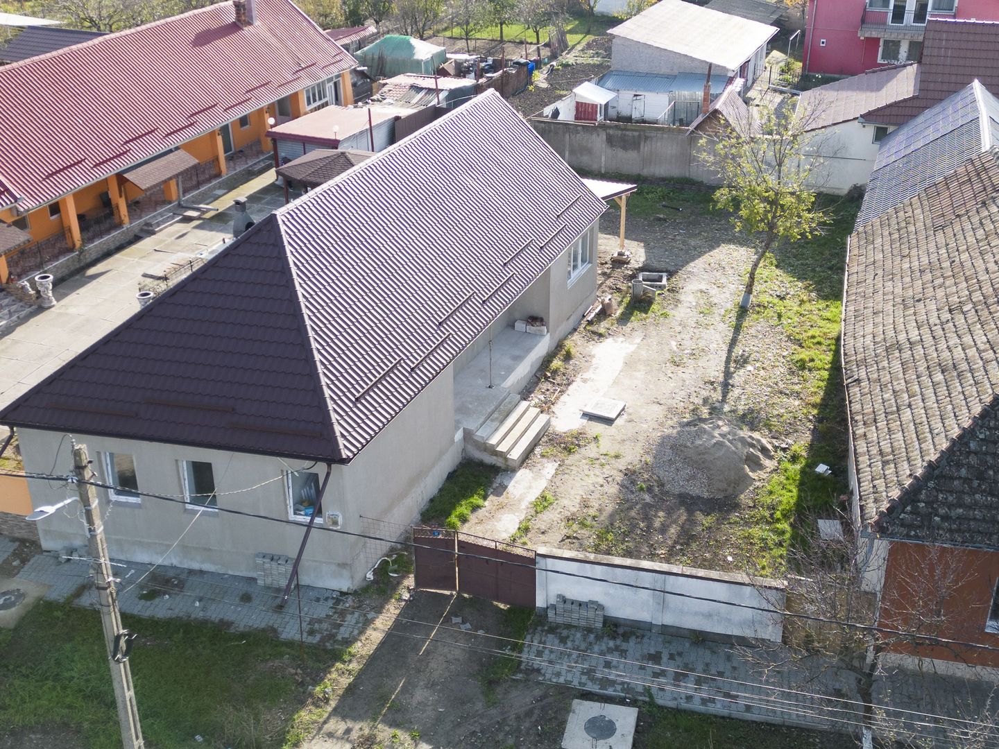 Casă în Vladimirescu - Poză 1