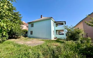 Casa în centrul or.Ialoveni - Poză 2