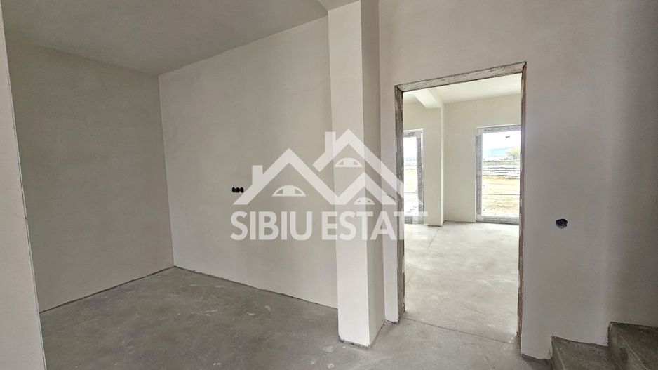Casa Sibiu 4 camere, 2bai, terasa, carport, locatie Selimbar - Poză 5