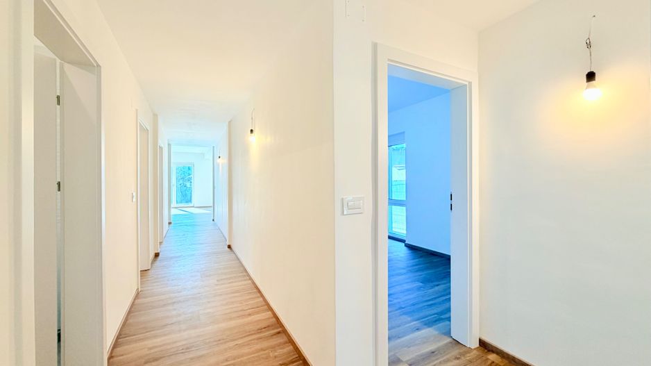 Casa parter prima închiriere – liniste si acces rapid spre centru - Poză 14