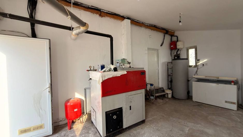 Casă de vânzare, 4 camere, 162 mp Buturugeni - Poză 10