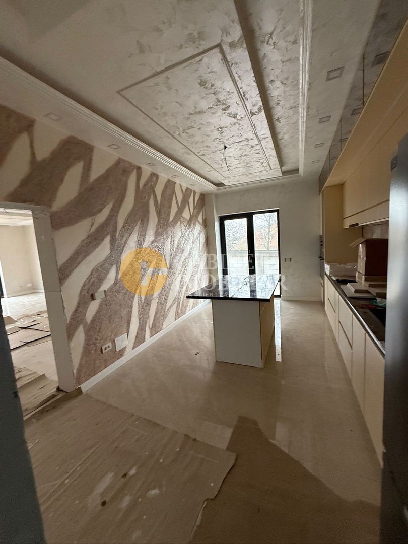 Vila PREMIUM - 6 camere - 3 bai - 750mp teren - La asfalt - Poză 11
