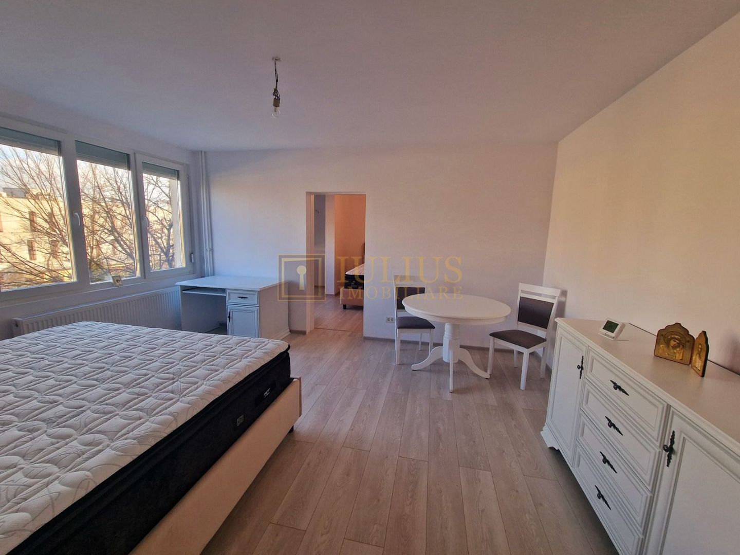 Str. Sorin Titel; semidecomandat în zona centrală; ideal investitie/inchiriere. - Poză 10