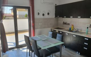 Casa cu 4 camere si garaj - Poză 3