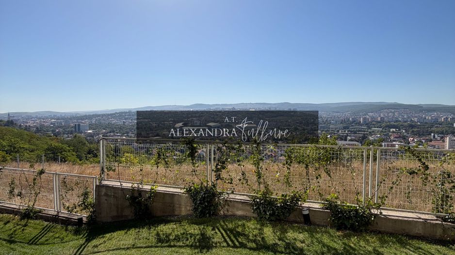 Apartament PREMIUM cu curte, terasă și lift cu acces direct în living - Poză 27