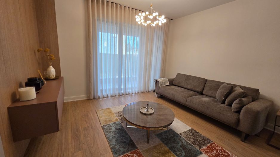 Apartament 2 camere de vânzare +curte - Poză 2
