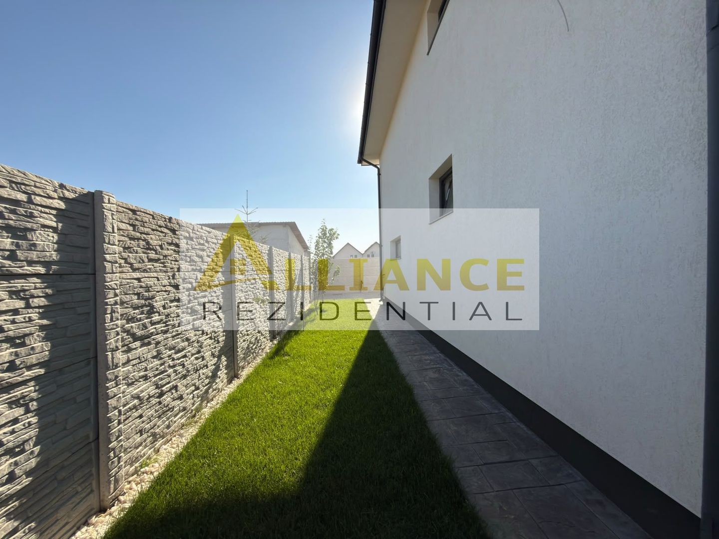 VILA INDIVIDUALA -4 CAMERE-3 BAI-STR.AVIATORILOR - Poză 6