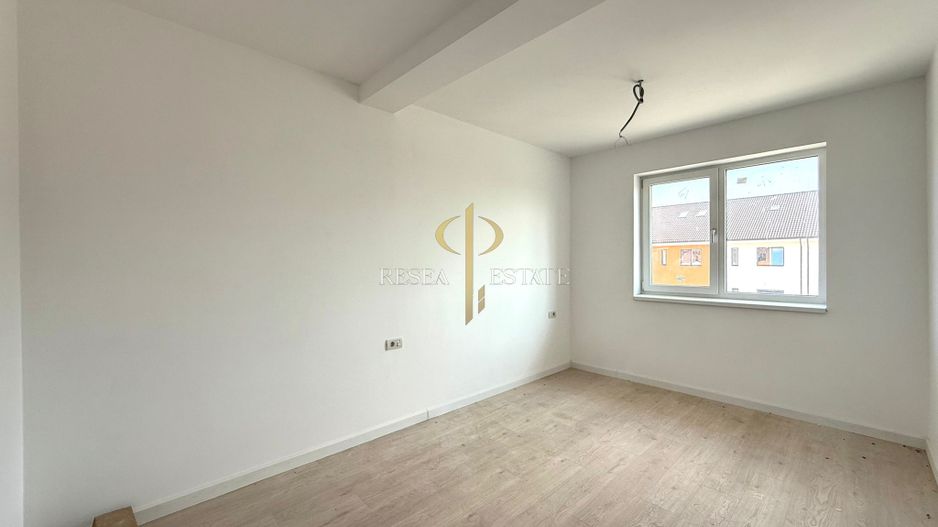 Apartament 3 camere- 76 mp utili+terasa+loc parcare - Poză 3