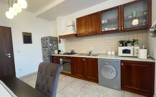 Casa eleganta si luminoasa, situata in zona de case - Mehala - Poză 15