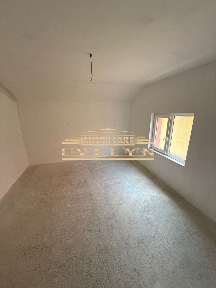 De vânzare casa P+M în Brehuiesti, pozitionata la strada principala - Poză 8