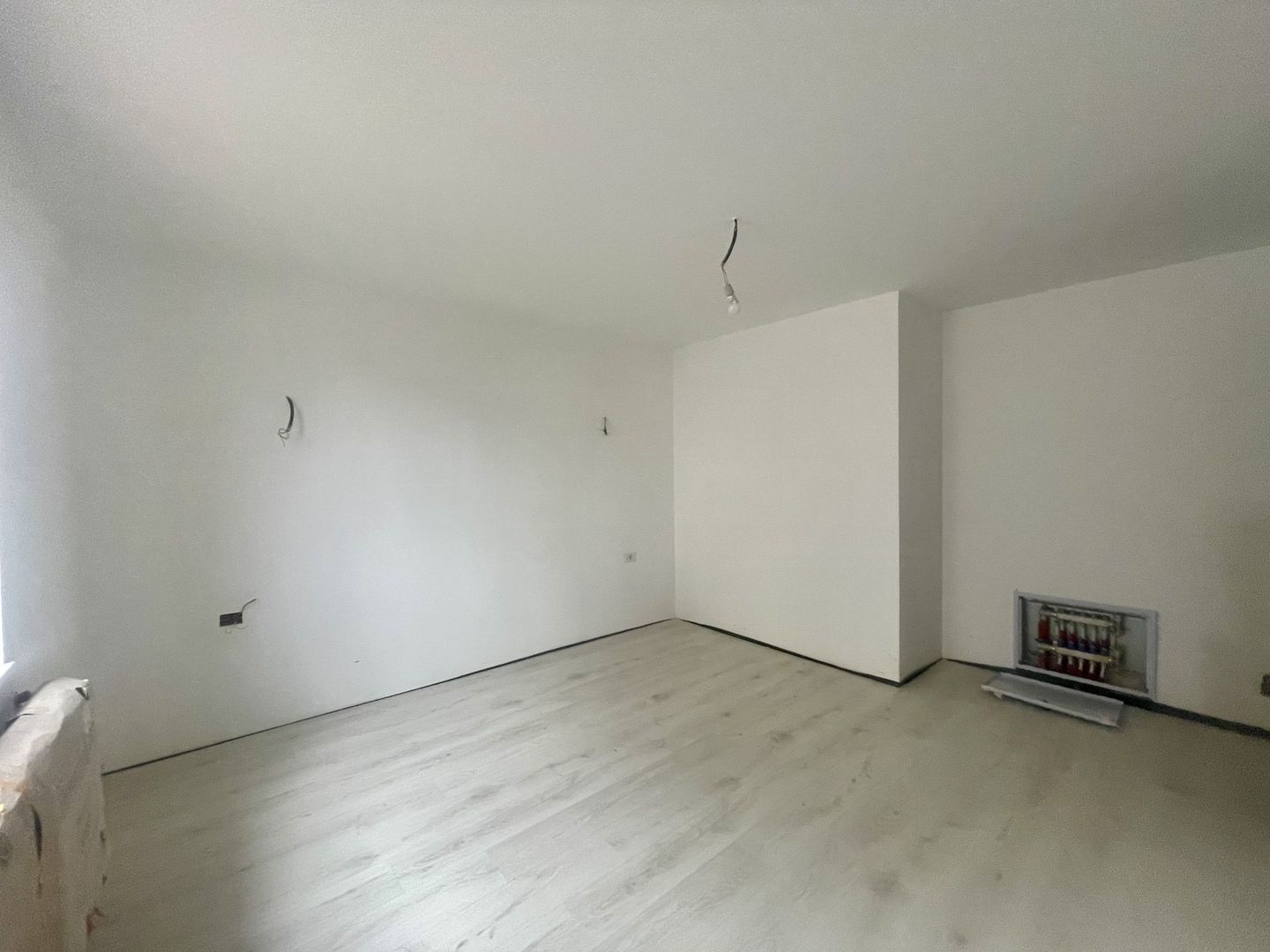 CASA INDIVIDUALA MODERNA | 600 MP TEREN | GARAJ | RADAUTI - Poză 8