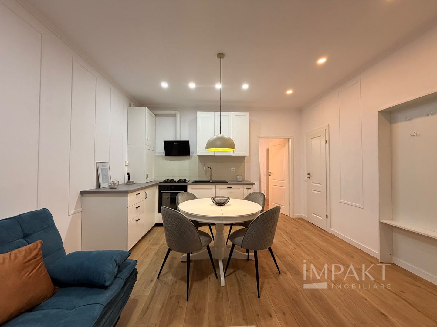 Apartament 2 camere de închiriat, cu curte și ciubăr - Poză 2