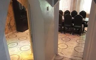 Ag. EUROPA vinde parterul unei case cu 2 etaje în zona Carpați 2. - Poză 3