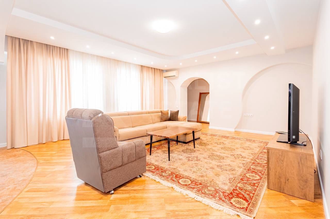 Chirie, apartament, 2 camere, strada  Mihai Eminescu, Centru - Poză 2