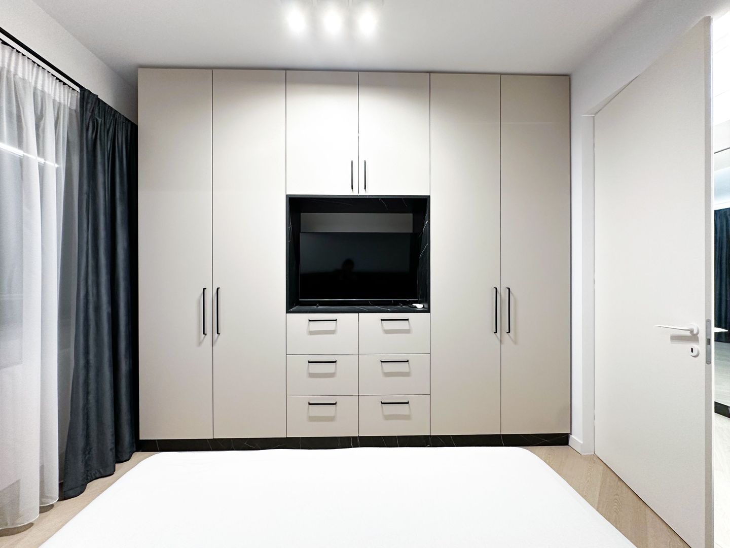 Apartament 3 camere I Cortina North I Parcare subterană - Poză 13