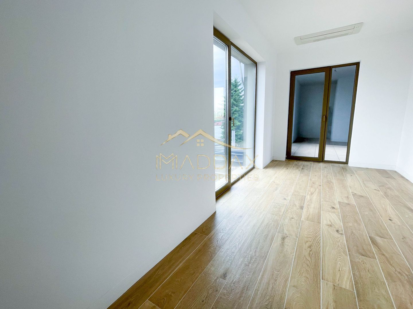 Apartament 3 camere ultracentral de inchiriat // Parcare // 85 mp - Poză 9