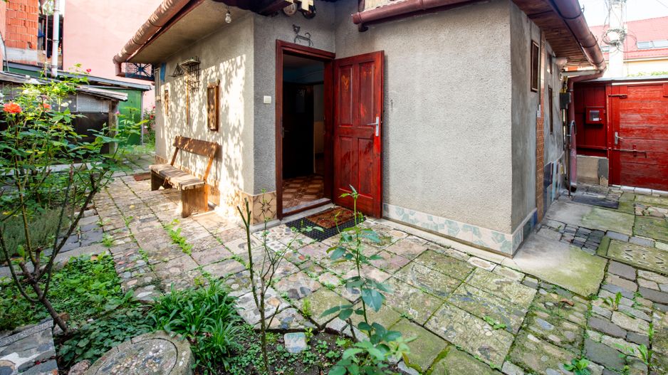 Casa individuala cu 2 camere, teren si acces auto langa Cluj Arena - Poză 4