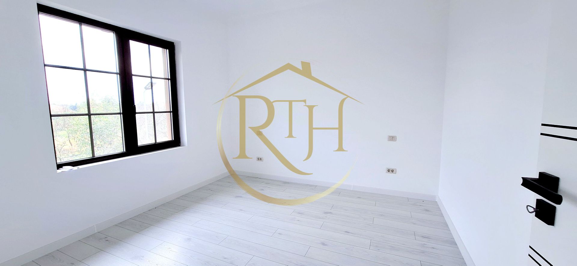 Oferim spre vanzare casa deosebita, cu 5 camere, Giroc, zona Centrala - Poză 16