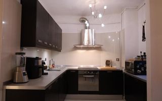 Apartament 3 camere 94 mp, Ultracentral, centrala proprie, bloc fără risc - Poză 16