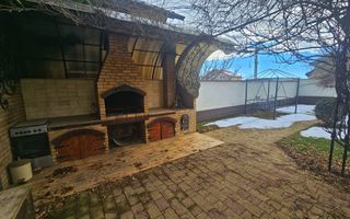 Vilă spațioasă Strejnicu S+P+1E+M, 8 camere, garaj, teren 595 mp - Poză 7