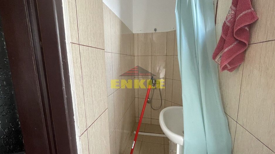 De vânzare apartament cu 2 camere, zona Unirii - Poză 6