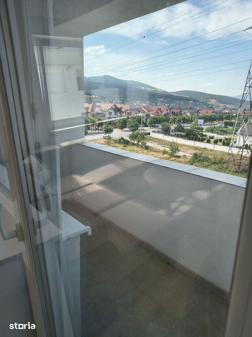 Apartament 3 camere, bloc nou, mobilat și utilat, parcare subterană - Poză 5