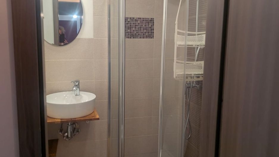 Închiriere 3 Camere, 90mp, Rahova - Sebastian, Centrală Proprie - Poză 12