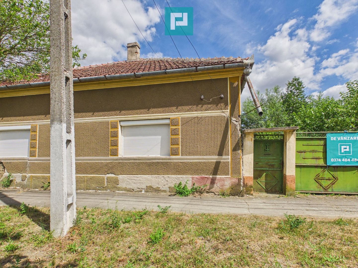 CASĂ ÎN ZERIND PE PRINCIPALĂ CU TEREN DE 1440 MP - Poză 12