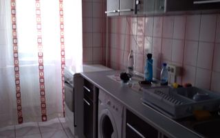 DE INCHIRIAT GARSONIERA SPATIOASA- METROU TIMPURI NOI - Poză 3