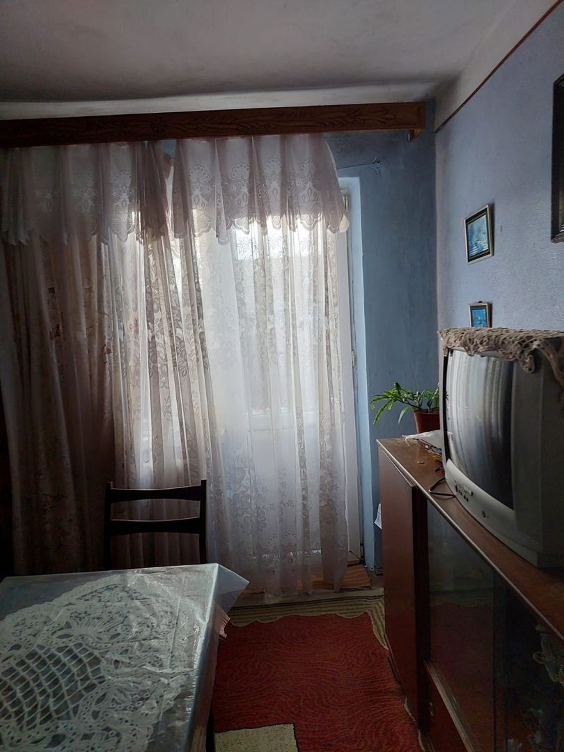 Apartament 3 cam, Micro 40,et 4/4 - Poză 1
