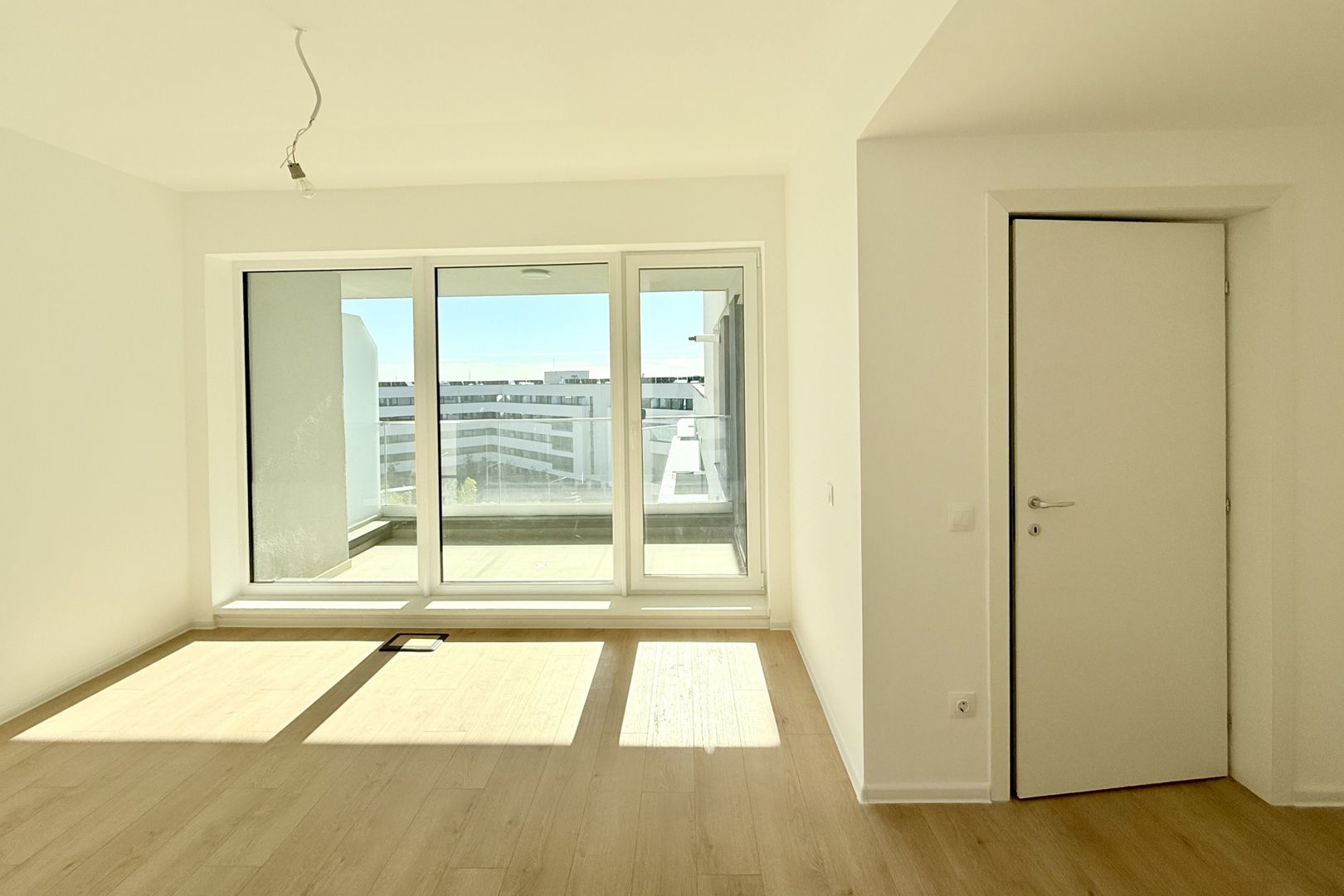 Apartament 3 camere spațios, amenajat, bloc nou, comision 0% - Poză 10