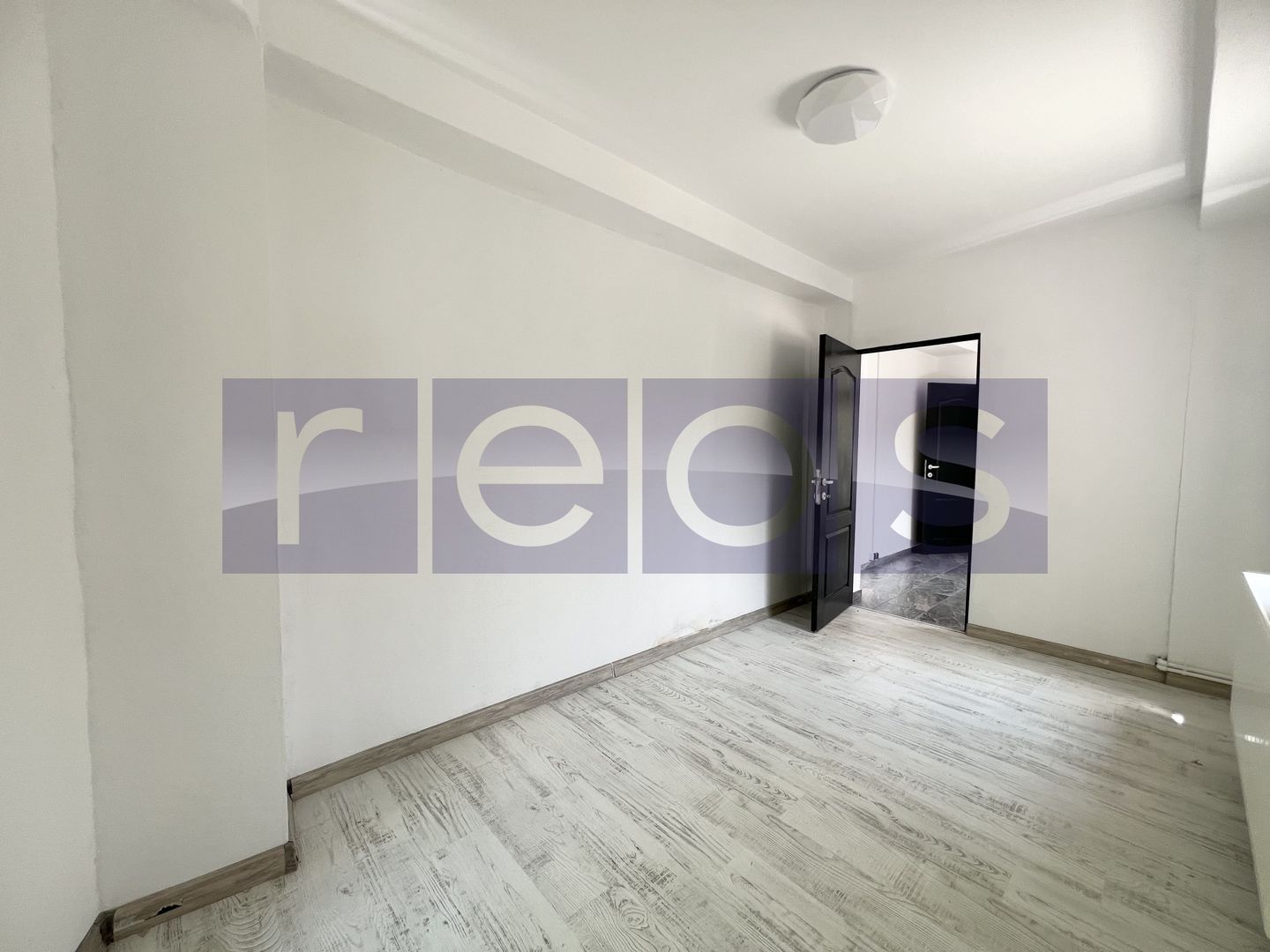 INCHIRIERE VILA BUZESTI | 200 MP UTIL | CURTE 130 MP | IDEAL REZIDENTA SAU FIRMA - Poză 7