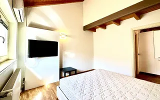 Apartament în Piața Unirii - renovat - mobilat și utilat - Poză 16