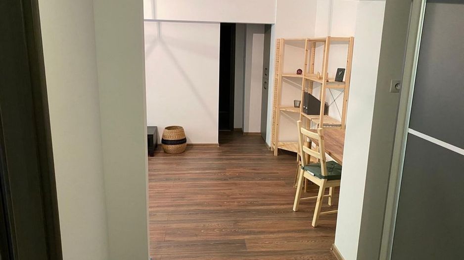 Vanzare Apartament 2 camere renovat, etaj 2/8, balcon și boxă,  Panduri - Poză 6