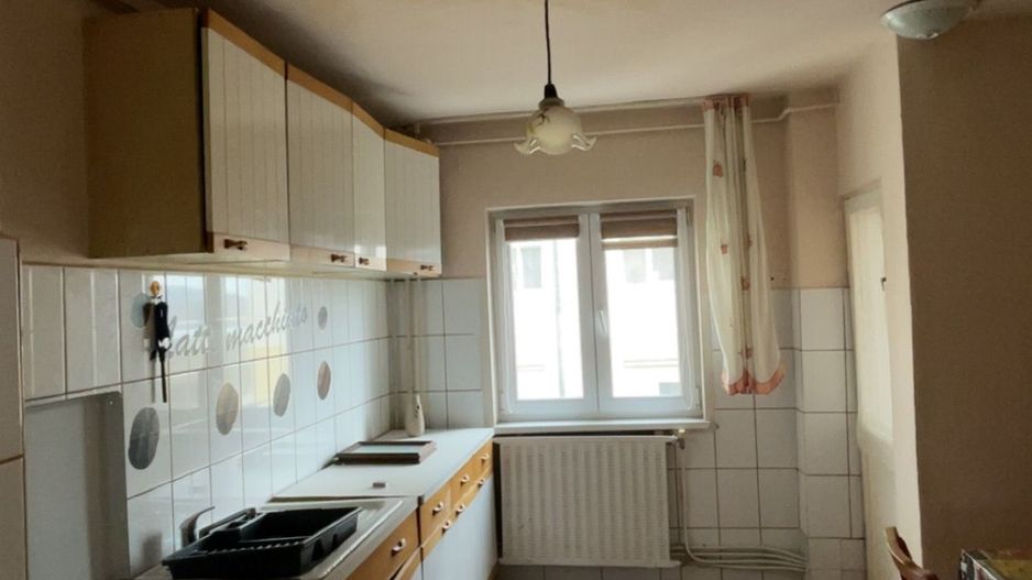 Apartament cu 3 camere de vanzare in Blaj - Poză 1