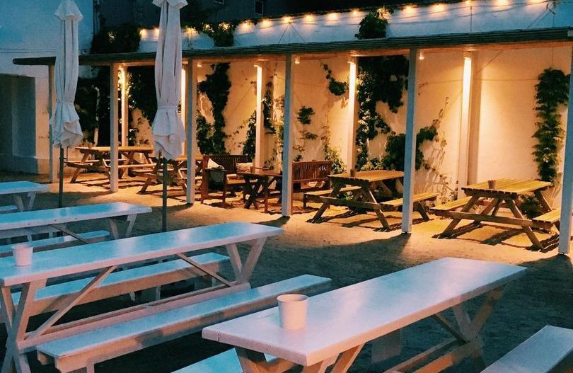 Vila turistica cu 50 camere de vanzare in 2 Mai/Constanta - Poză 11