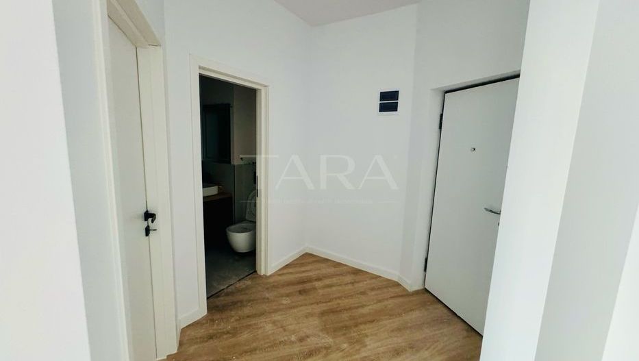 Apartament 2 camere finisat cu terasa si parcare subterana. - Poză 4