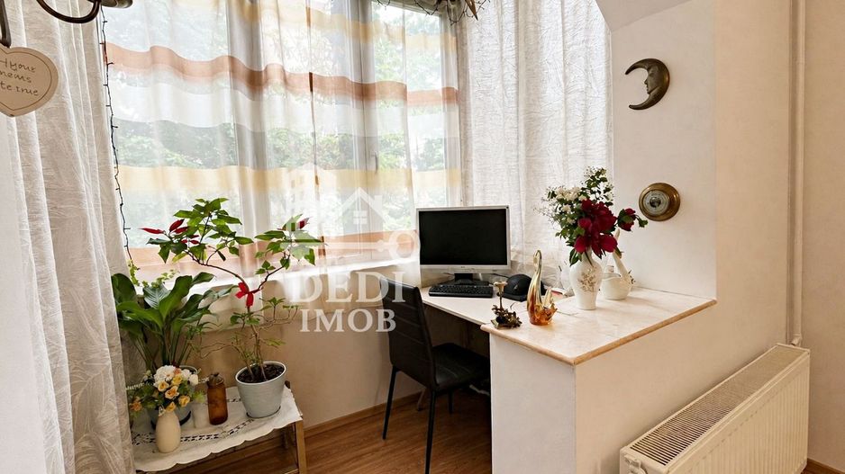 Apartament 2 camere de vânzare in zona Rogerius, Oradea - Poză 5