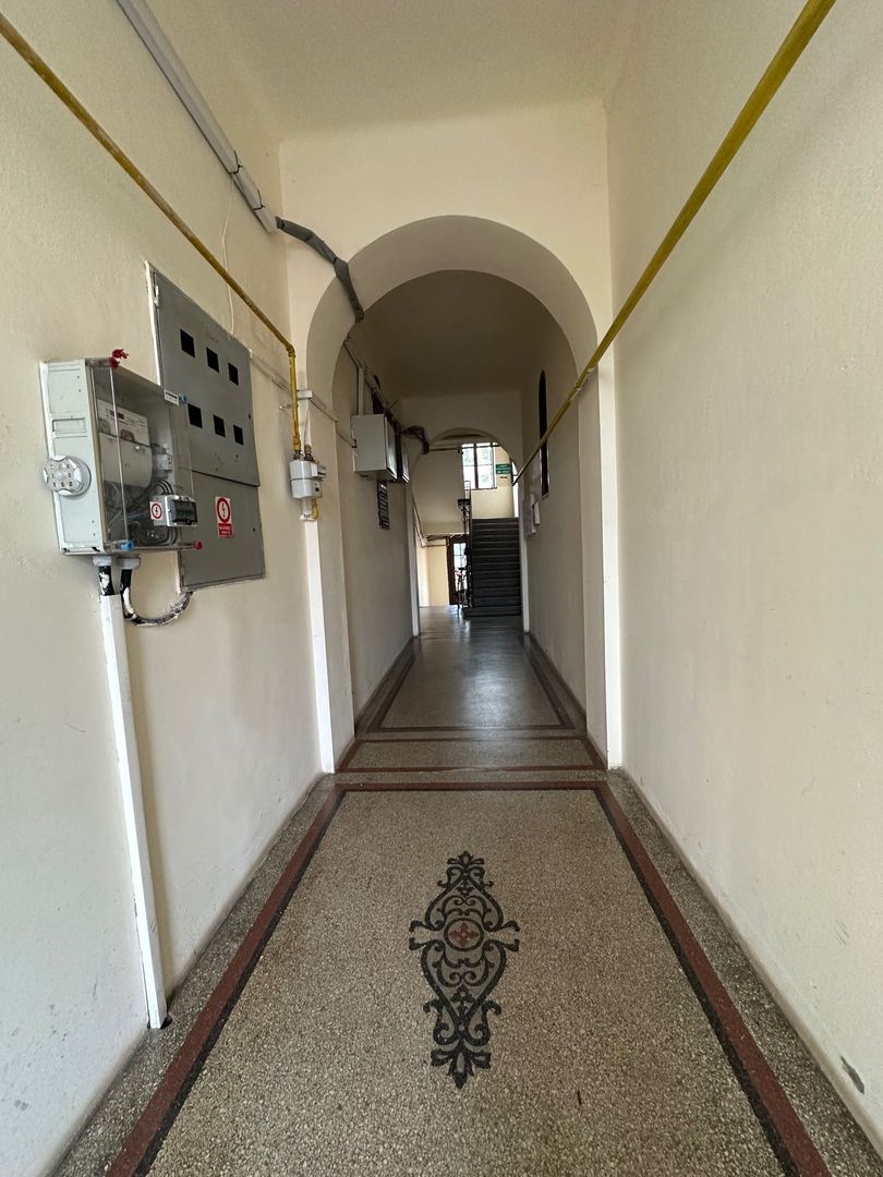 Apartament  4 camere în clădire istorica transformat în SAD - Poză 21