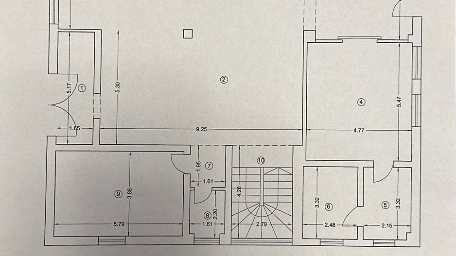 Vilă Individuala spațioasă | Locație premium - Poză 13