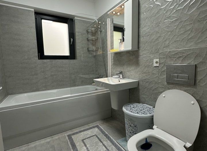 Apartament două camere prima închiriere - Poză 3