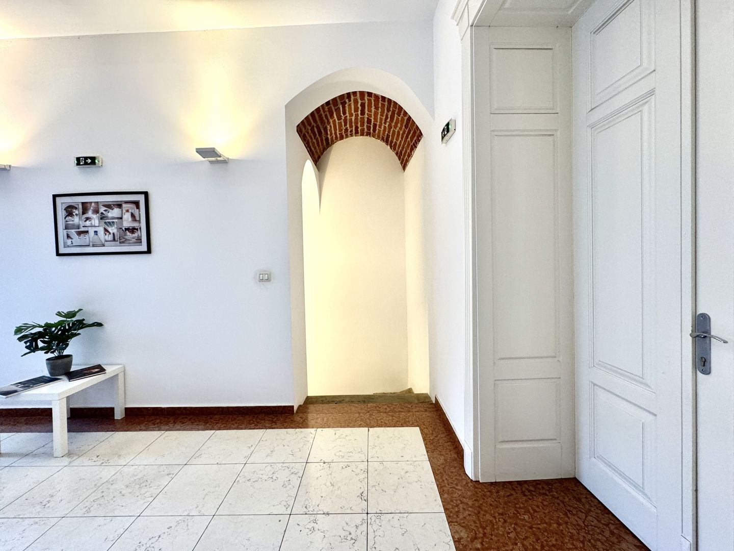 Spațiu Birou - Imobil complet renovat - Poză 7