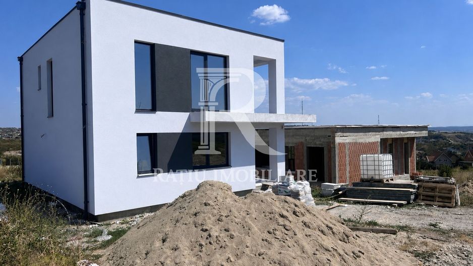 Casa cu 4 camere de vanzare | Colinelor | Oradea | Bihor - Poză 1