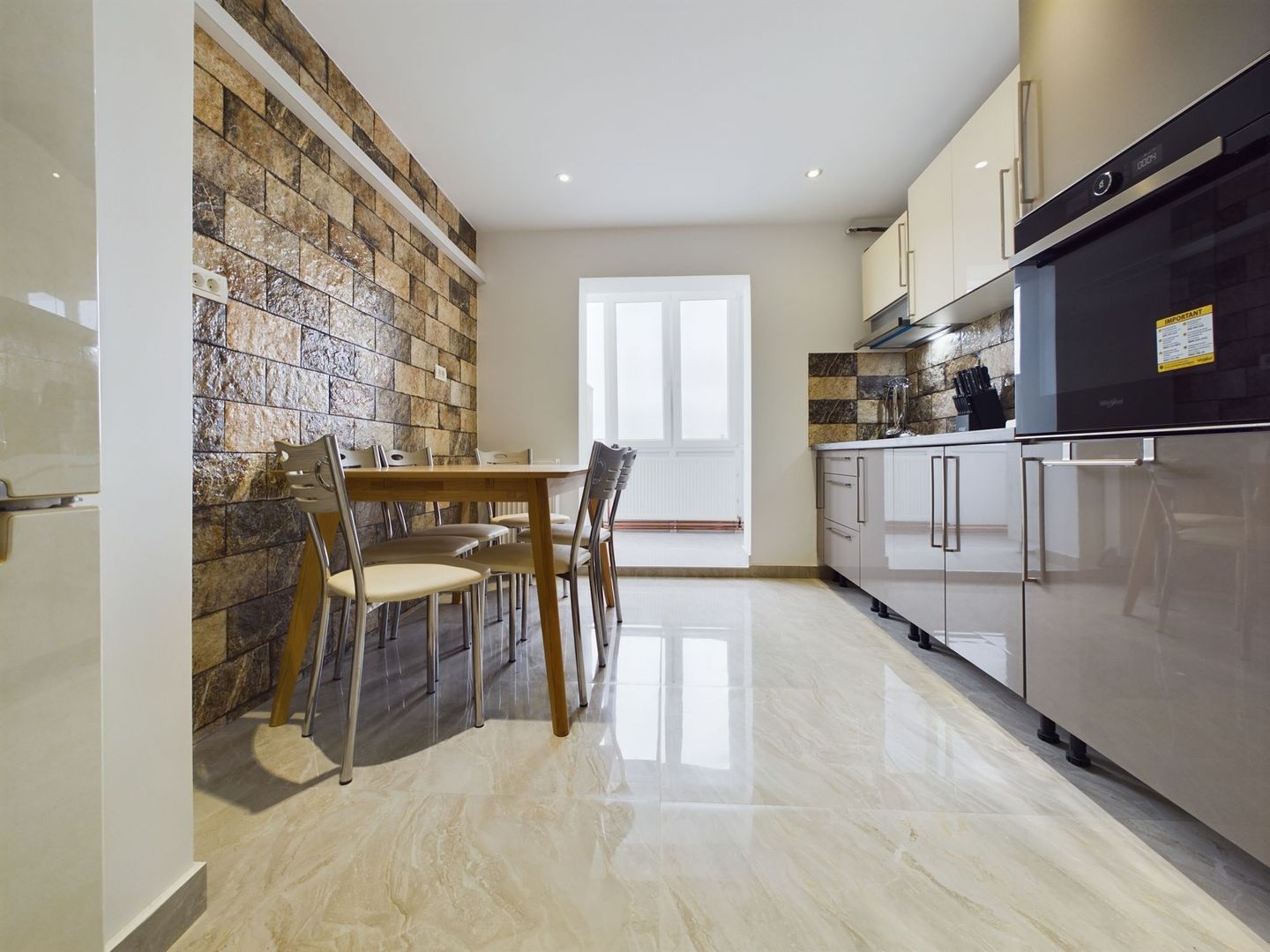 Apartament 2 camere Zona 300 - Poză 9